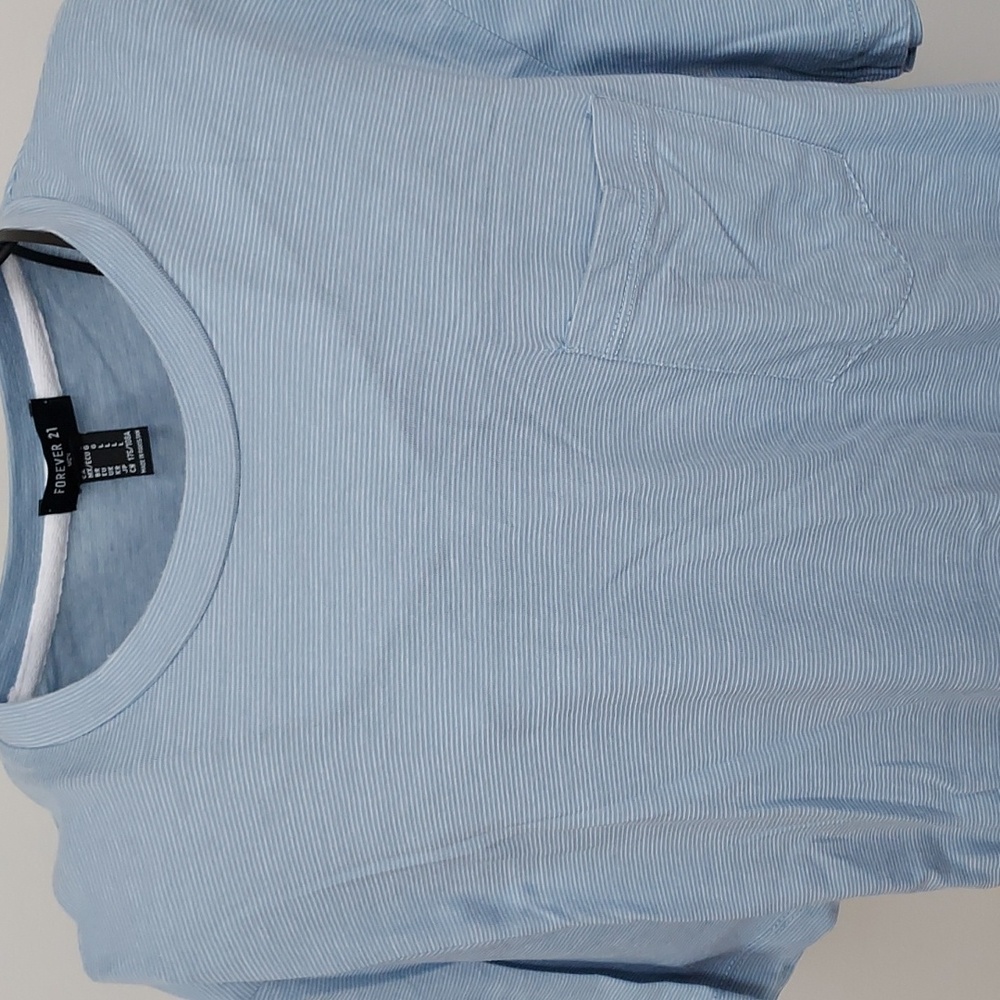 NWOT Men's Pocket Tee